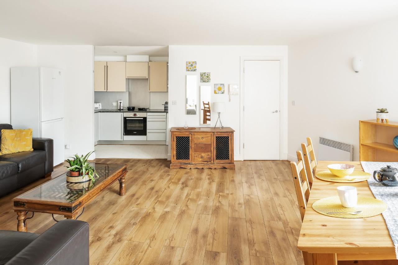 Comfortable And Bright Apartment In Tower Bridge London Exteriör bild
